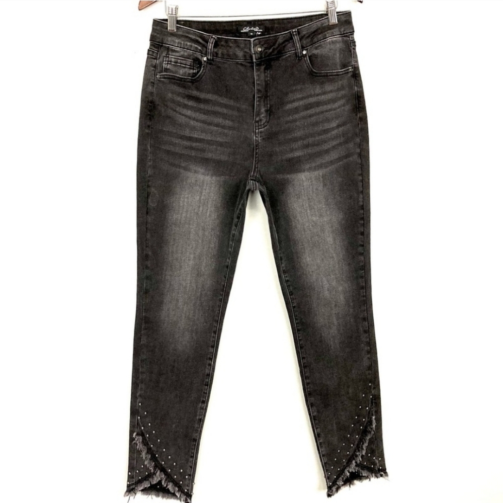 Charlies Black Ankle Cropped Jeans with Distinctive Hem